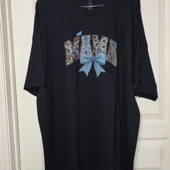 Gildan Black Short Sleeve Tee with Blue Bow Design - Picture 1 of 5